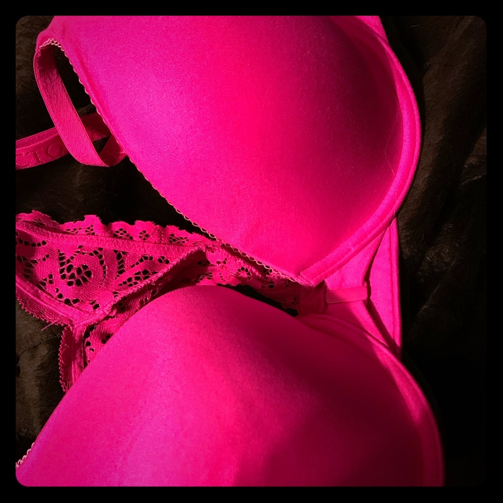 36 D PINK VS Bra